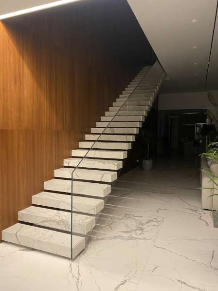 Производство стеклянных ограждений и лестниц от Glass Style! в Казани фото 3