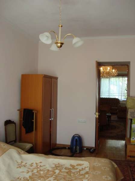 Квартира, 2 комнатная, Ереван, На пр. Комитаса в фото 7