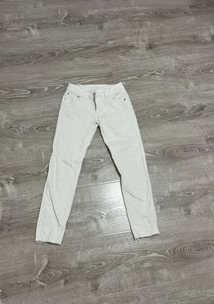 Продаются джинсы