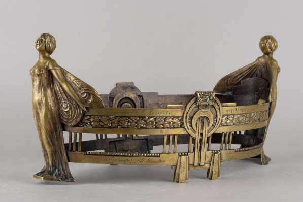 Старинная ваза-фруктовница большого размера в стиле Модерн