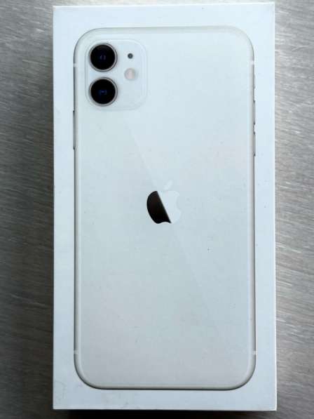 Продам IPhone 11 (белый) 126Гб