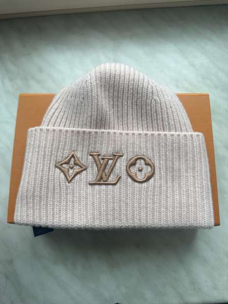 Шапка Louis Vuitton в Москве фото 3