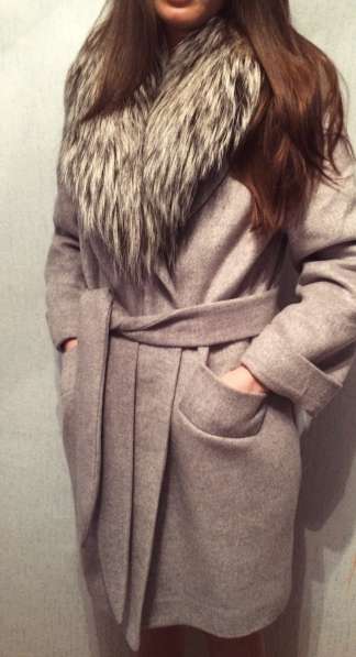 Пальто с мехом чернобурки
