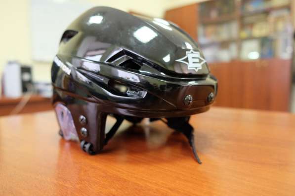 Хоккейный шлем игрока EASTON S19 Z-SHOCK в Челябинске
