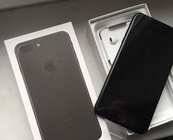 Apple iPhone 7 plus 32Gb Черный
