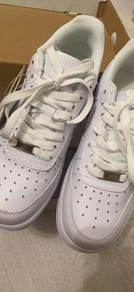 Кроссовки NIKE AIR FORCE 1’07 WHITE в Санкт-Петербурге фото 4