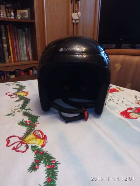 Продается горнолыжный шлем в Москве фото 3