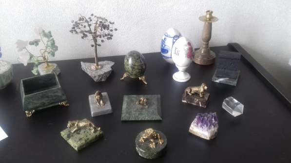 Фигурки и сувениры из минеральных камней в Москве фото 5