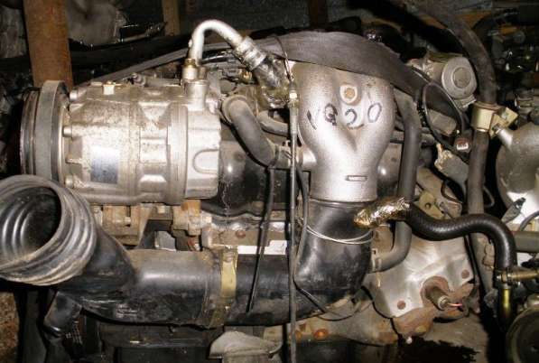 Двигатель Nissan VG20E