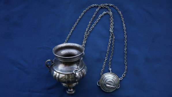 Лампада подвесная серебряная в стиле Ампир. Москва, 1860е гг