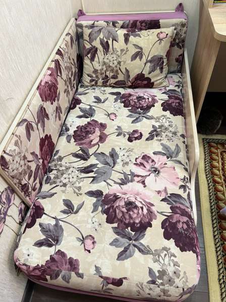 Продам детский диванчик