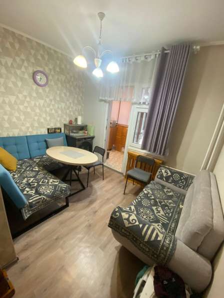 Продается 3-комнатная квартира. Ммкр. Асанбай! в фото 13