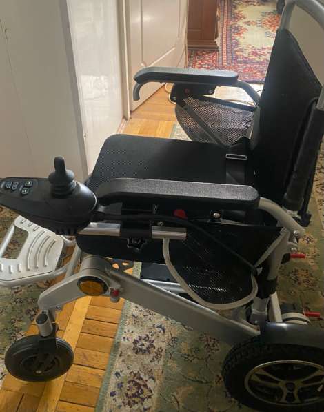 Складная инвалидная коляска с электроприводом в Ростове-на-Дону фото 7