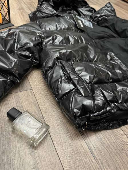 Глянцевая куртка Trapstar