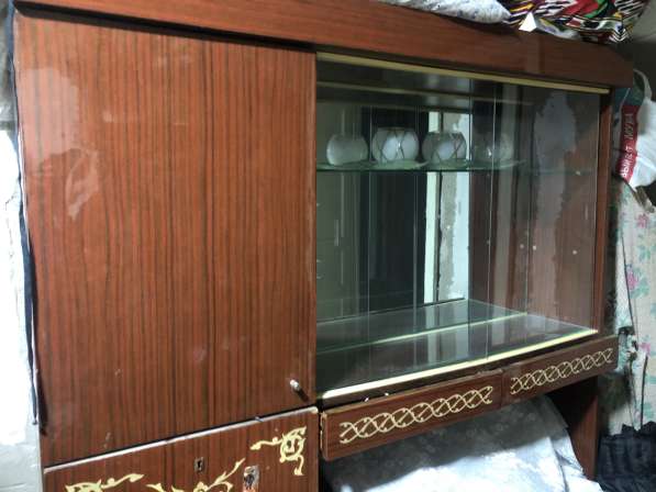 Продам старый трюмо