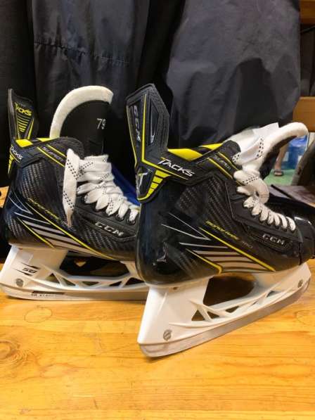 CCM SUPER TACKS