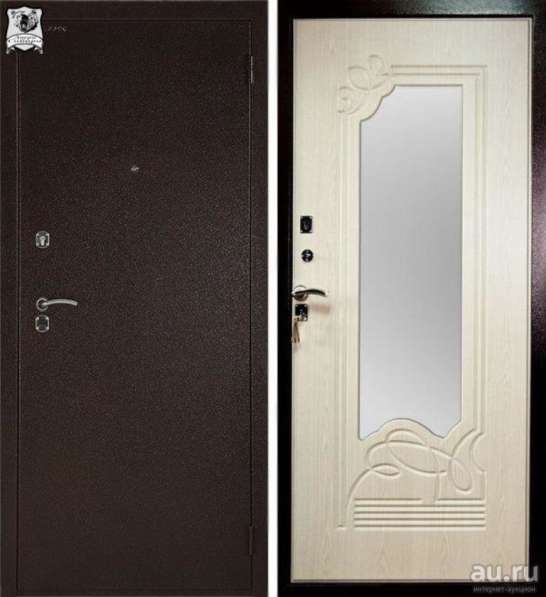 Дверь входная с зеркалом