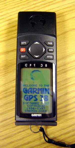 Навигатор Garmin GPS 38 (раритет, модель 1997 г.) в Красноярске фото 10
