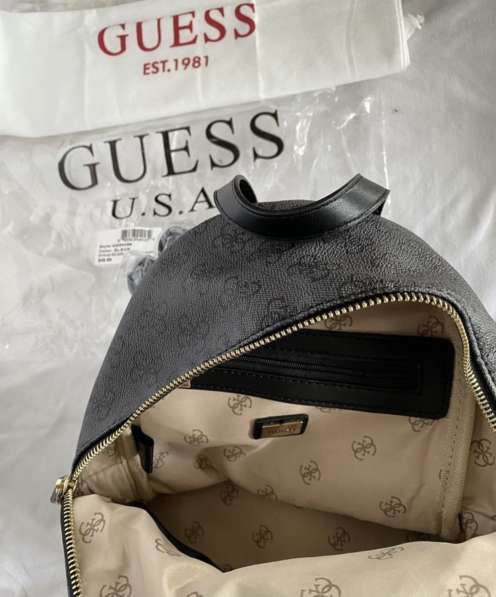 Новый рюкзак Guess