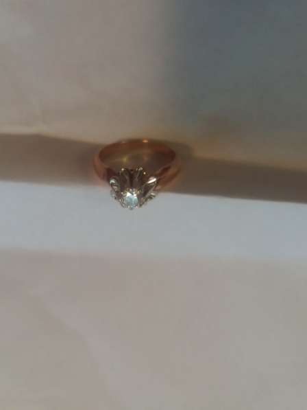 Золотое кольцо с бриллиантом в Севастополе фото 3