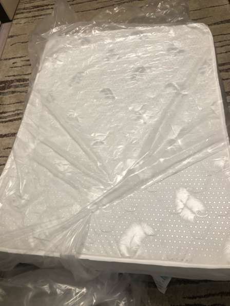 Продам матрас 90*1200