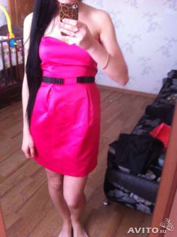 Продам атласное платье цвета фуксия в Омске фото 3