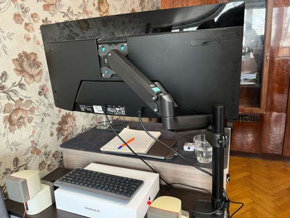 Монитор 34" Gigabyte G34WQC в Москве фото 4