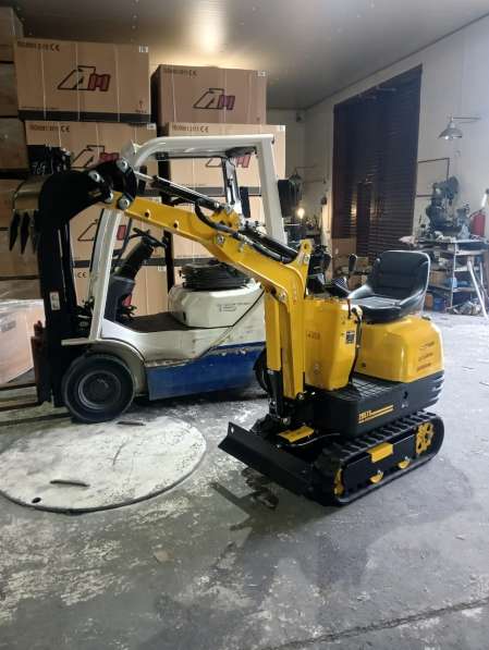 Мини-экскаватор Komatsu PC-08 в Владивостоке фото 3