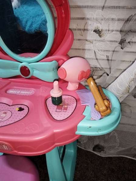 Косметический столик для девочки в Вологде