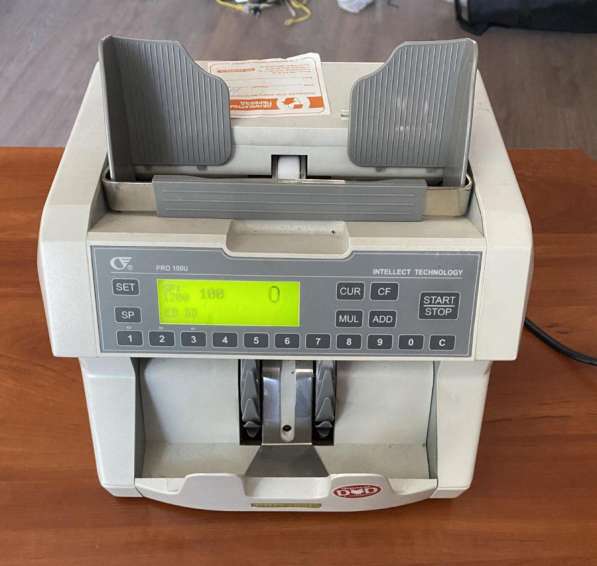 Счетчик банкнот PRO 100
