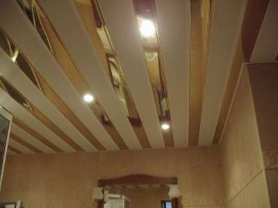 Потолок реечный подвесной алюминиевый