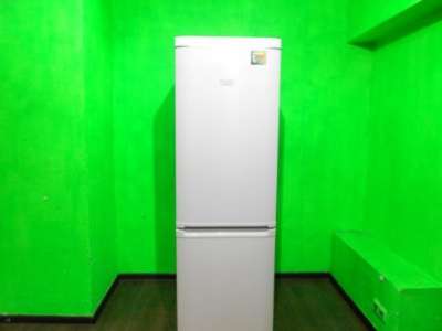 холодильники б/у много дешево гарантия Ariston