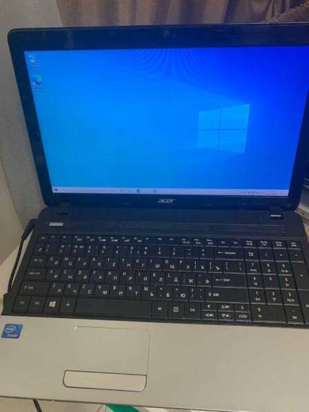 ACER E1-571