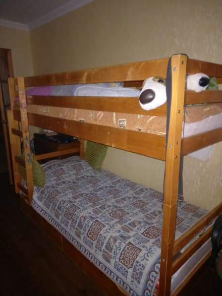 Продам двухярустную кровать