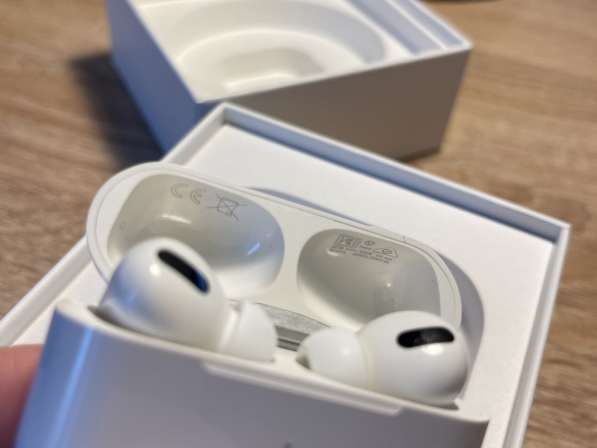 AirPods Pro в Москве