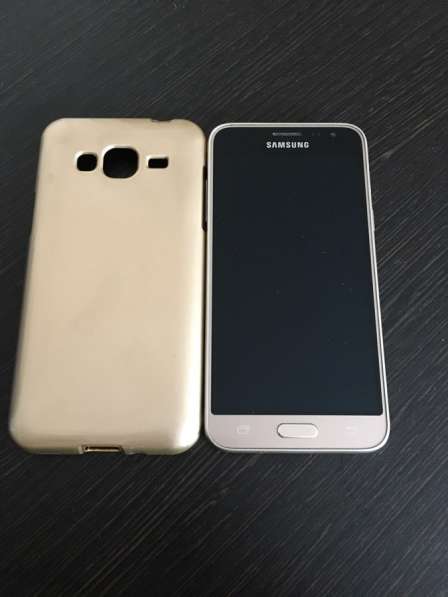 Продам телефон Samsung Galaxy J 3 2016 в Магнитогорске фото 3