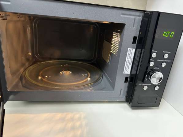 Микроволновая печь (микроволновка) в Москве фото 3