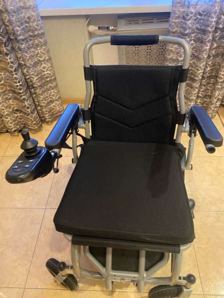 Инвалидное кресло