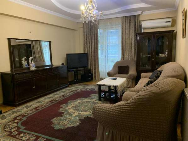 Сдаётся 4-комнатная квартира в Батуми в фото 7