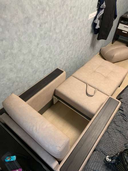 Продам диван, пуф в Санкт-Петербурге фото 5