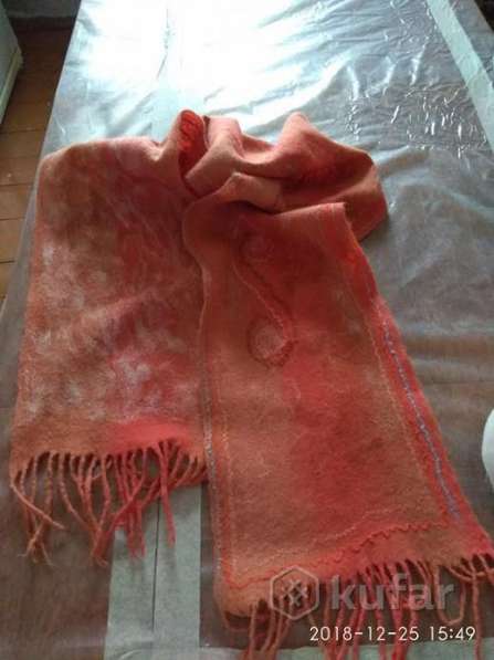 Рыжий шерстяной шарф в фото 3
