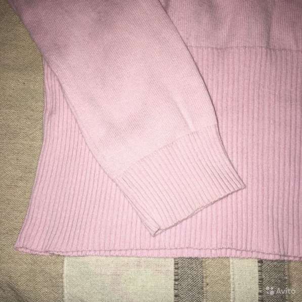 Розовый пуловер mango в Обнинске фото 3
