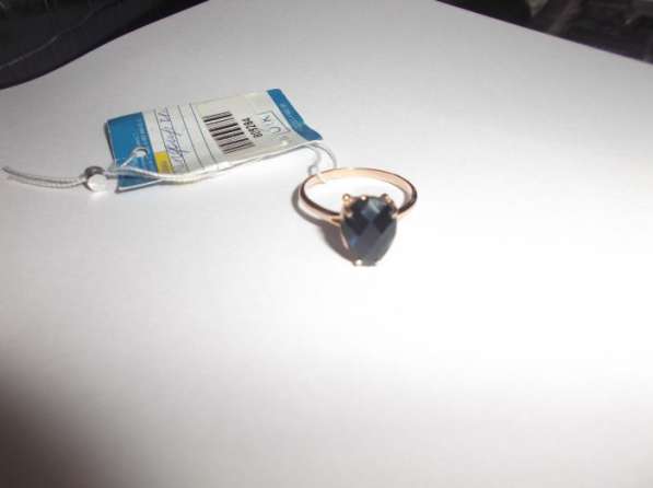 Золотое новое кольцо с натуральным сапфиром в Москве фото 4