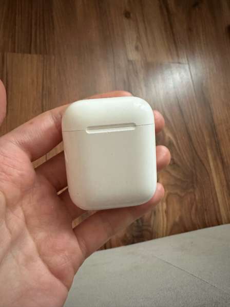 Продам наушники airpods 1 в Москве