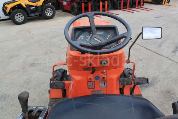 Японский мини трактор KUBOTA B1-15D в Волгограде фото 7