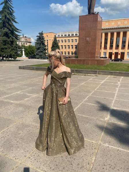 Выпускное золотое платье-трансформер в Ростове-на-Дону