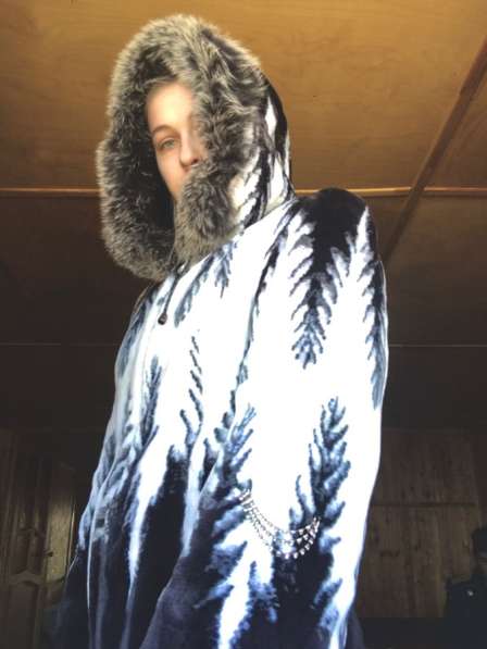 Шуба из искусственного меха