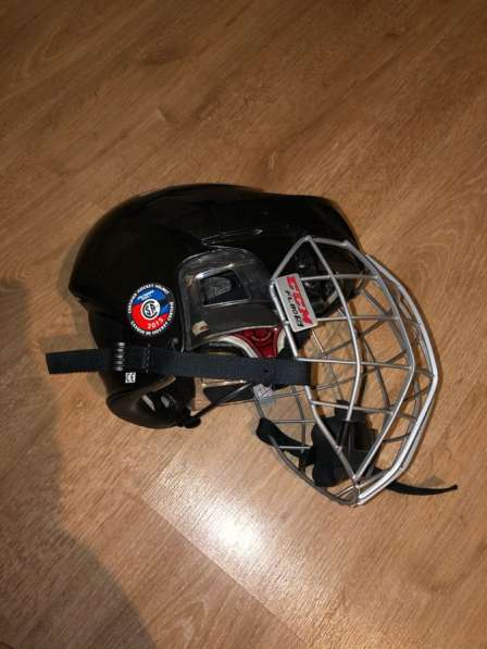 Хоккейный шлем в Санкт-Петербурге