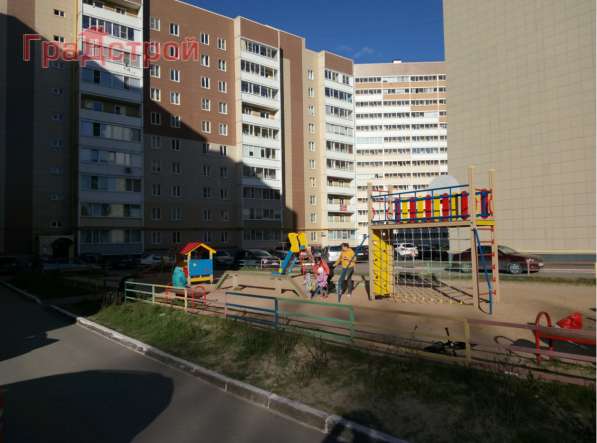 Продам двухкомнатную квартиру в Вологда.Жилая площадь 67,40 кв.м.Дом монолитный.Есть Балкон.