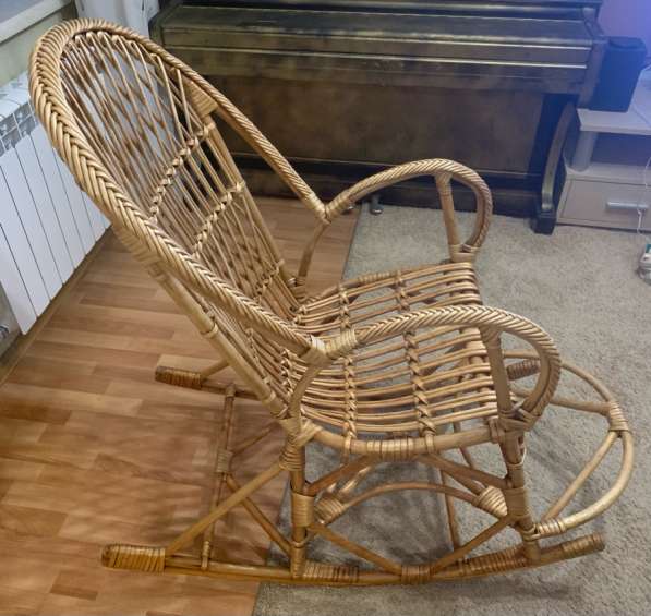 Кресло качалка из ротанга в Электростале фото 3